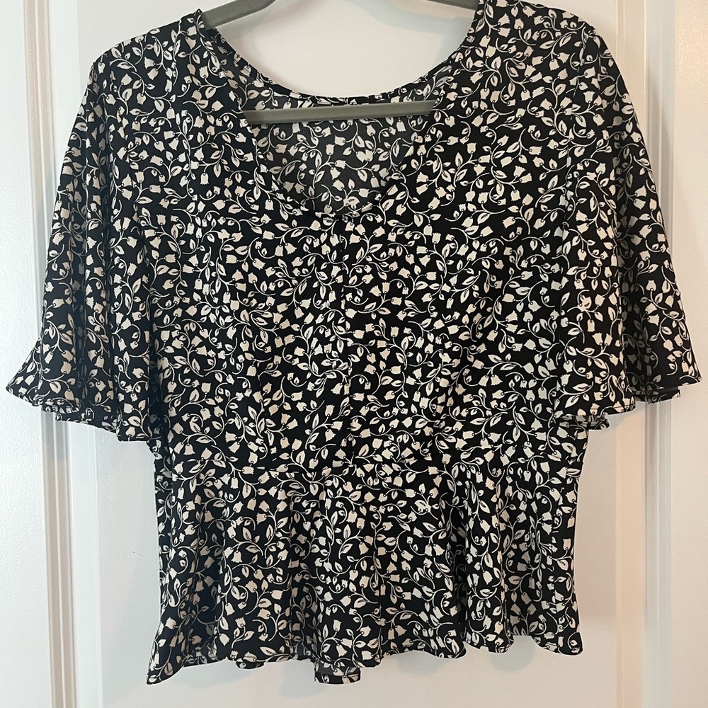 Who What Wear Shirt with Flutter Sleeves